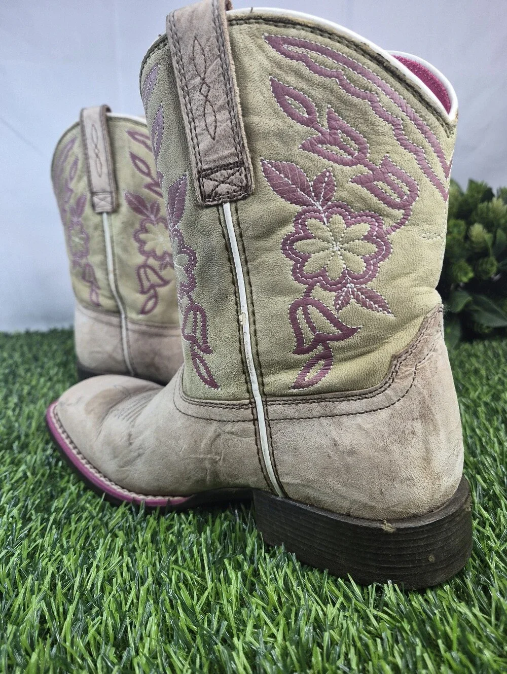 Ariat Women’s Western Cowboy Boots Size 4.5 Tan Pink Floral Leather 10034066